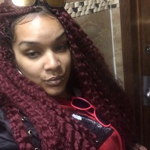 Meet your Posher, Carolyn